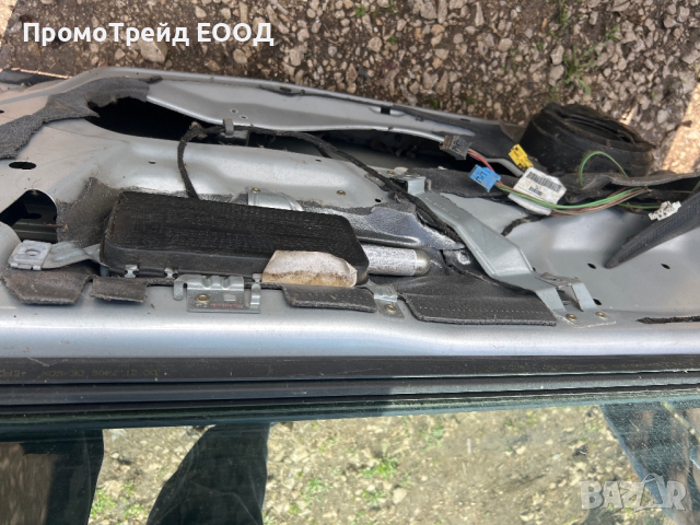 Предна дясна сива врата Mercedes W203 C klassa, снимка 3 - Части - 44790992