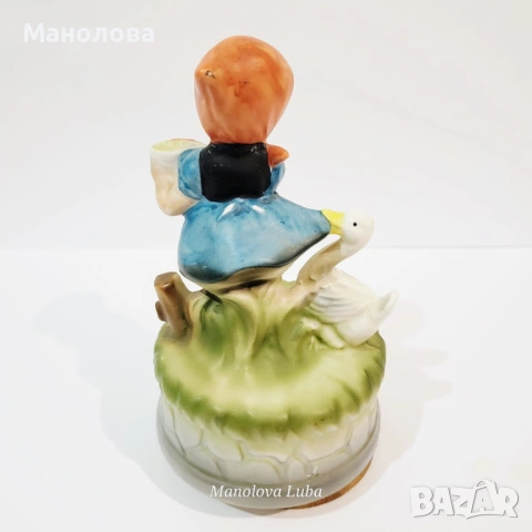 Винтидж музикална кутия в стил Hummel, снимка 5 - Колекции - 53449316