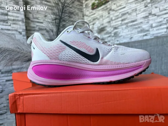 Nike vomero 18 Дамски , снимка 2 - Маратонки - 55990937