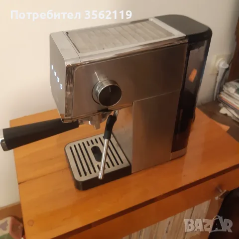 Продавам еспресо кафемашина "Xiaomi Semi" в гаранция.