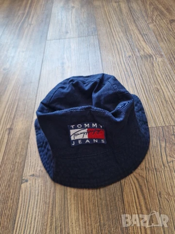 Страхотна шапка TOMMY HILFIGER, унисекс един размер , снимка 6 - Шапки - 51112417