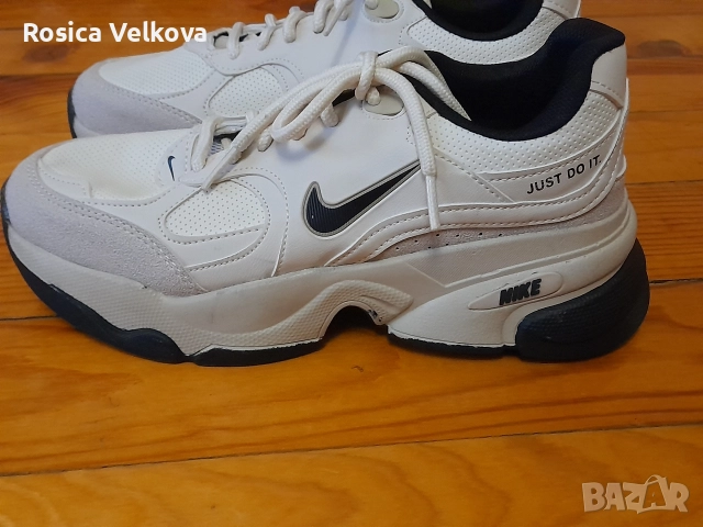 Маратонки NIKE 