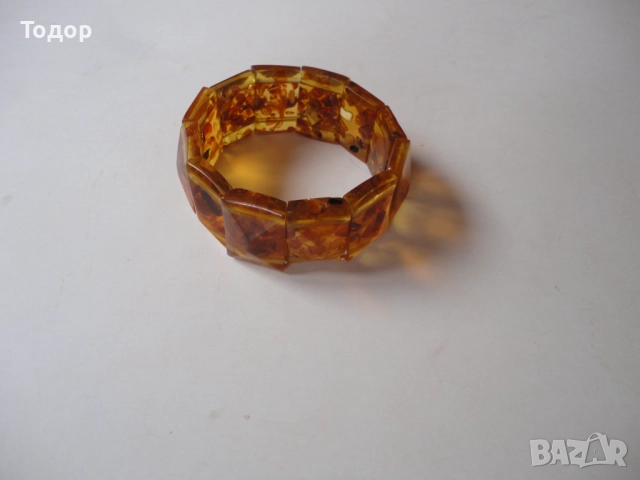 Невероятна гривна от кехлибар 1, снимка 7 - Гривни - 52839255