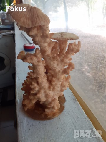 Статуетка от натурален бял корал, снимка 1 - Антикварни и старинни предмети - 34348212