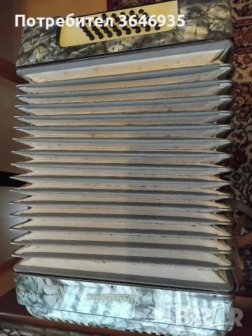 Акордеон Велтмейстер 40 баса с 4 регистъра., снимка 5 - Акордеони - 53132194