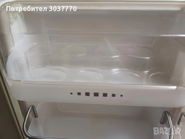 Хладилник с фризер, снимка 8 - Хладилници - 52876993