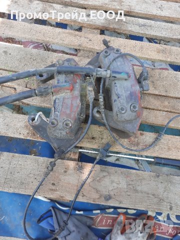 Предни четири бутални спирачни апарати (спирачен апарат) Brembo за Mercedes 345мм.