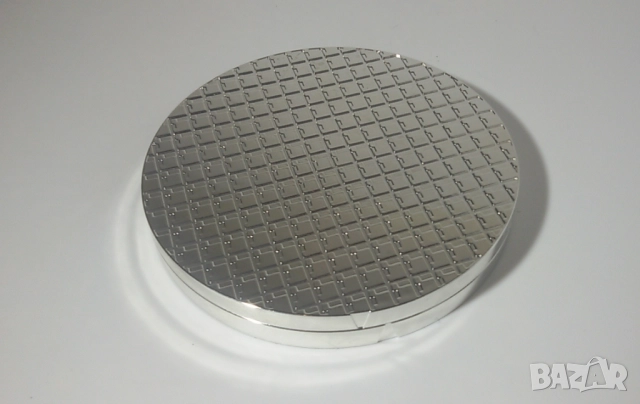 Кръгла кутия на Intel от процесор, снимка 3 - Други ценни предмети - 51502955