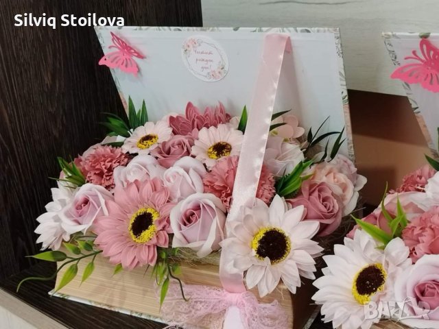 Кутия книга със сапунени цветя страхотен подарък за всеки специален павод, снимка 6 - Подаръци за жени - 40950715