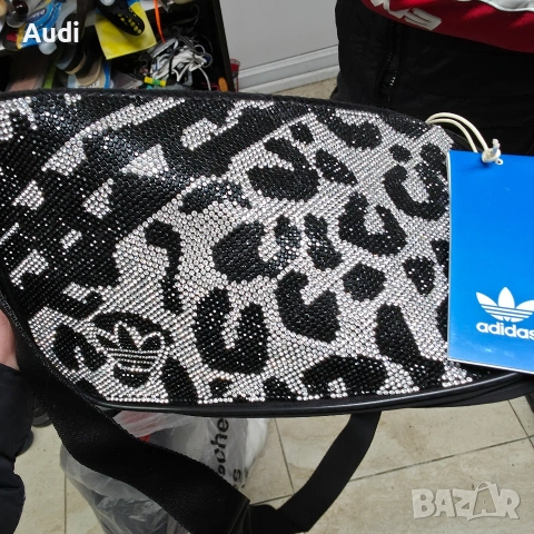 Adidas Дамска чанта Mini Airl