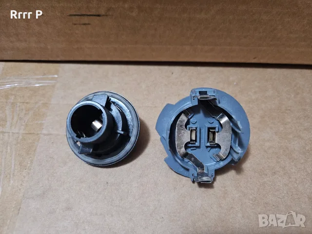 Фасунга за крушка на предни къси светлини и мигач VW Golf/Caddy/Jetta/Touran, снимка 2 - Части - 55853993