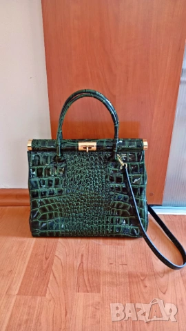 Vittoria Gotti естествена лачена кожа