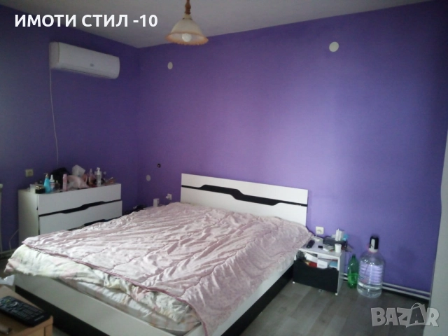 ПРОДАВА ТУХЛЕНА ВИЛА НА ПЛОЧА ДО ДИВИЗИОННА БОЛНИЦА, снимка 2 - Къщи - 52536515