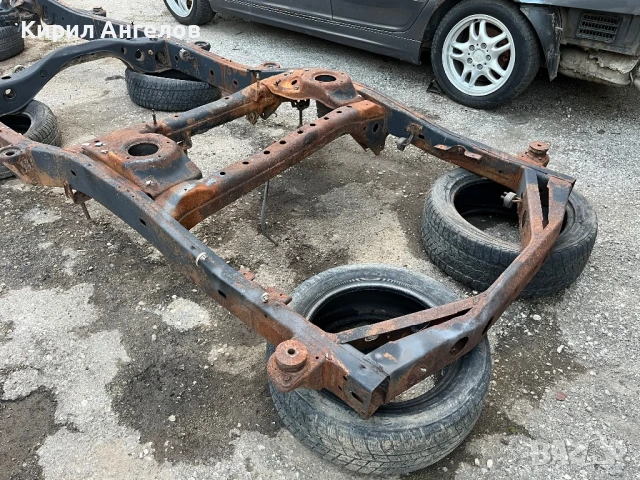 Шаси за Toyota Land Cruiser 100, снимка 7 - Части - 50688746