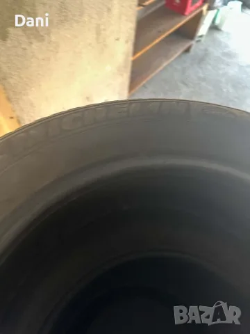 Зимни гуми Michelin размер 225/60/17, снимка 2 - Гуми и джанти - 56225822
