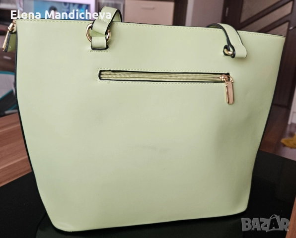 Кожена чанта за рамо с две дръжки външен джоб с капак регулируема презрамка и вътрешни отделения, снимка 5 - Чанти - 52485059