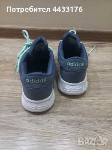 Оригинални маратонки Adidas, снимка 3 - Маратонки - 52753810