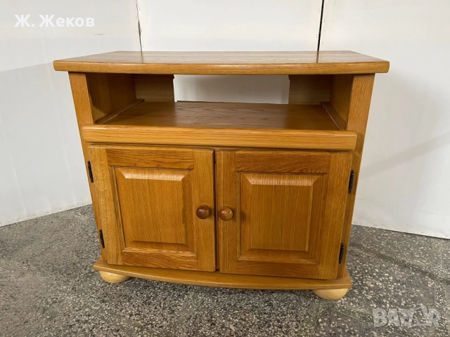 Масивен Тв шкаф