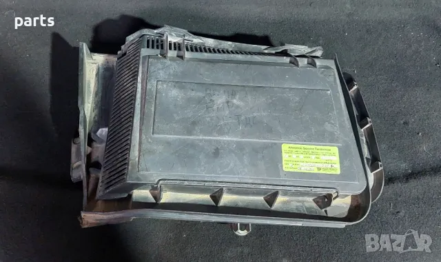 Дясна Филтърна Кутия БМВ E39 525TDS , снимка 2 - Части - 47261174