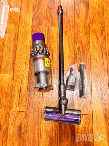 Dyson прахосмукачка V10 с нова батерия