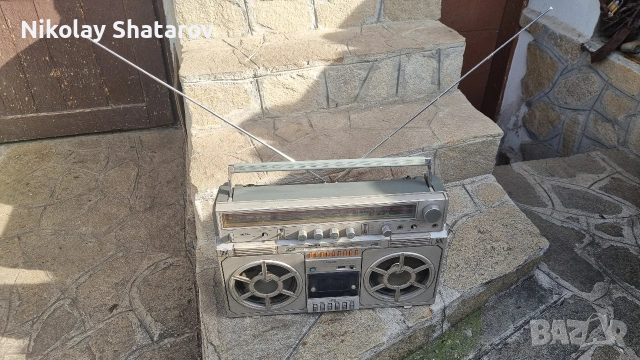 Стар касетофон 