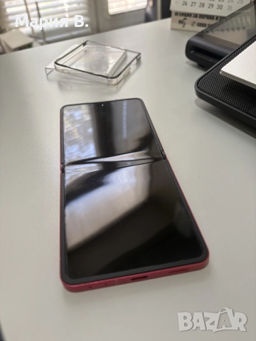 Samsung Z Flip 7, снимка 7 - Samsung - 56369790