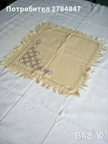 Каренце с ръчна бродерия