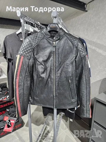 Дамското мотоциклетно яке Triumph, XS, S