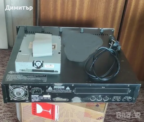 Yamaha A4000 sampler, снимка 2 - Синтезатори - 56118842