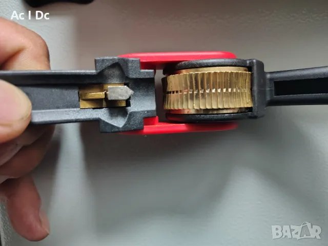 Нож за сваляне на изолация за кабели, снимка 3 - Други инструменти - 50417983