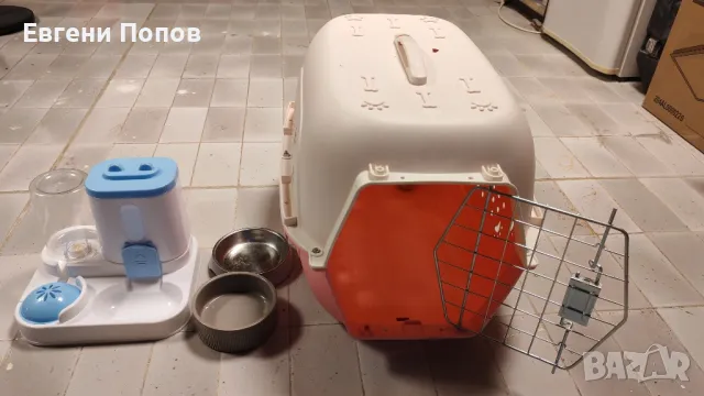 Продавам клетка за котка или малко куче 