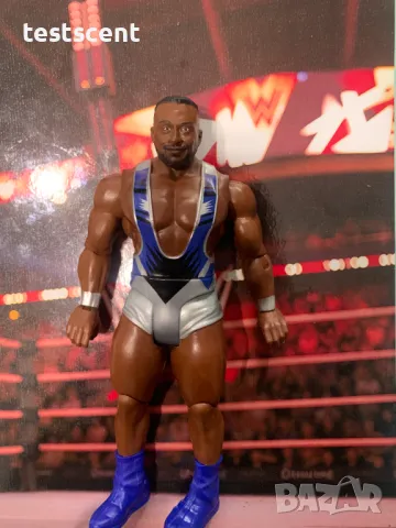 Екшън фигура WWE Big E Langston Биг И Basic Series figure играчка Mattel Blue, снимка 4 - Колекции - 48495343