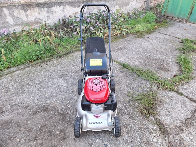 Косачка Honda Izy 4.5к.с. без ход 46см  мулчираща с кош, снимка 2 - Градинска техника - 52245729