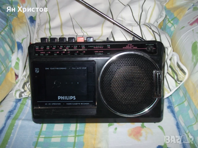 Радиокасетофон PHILIPS