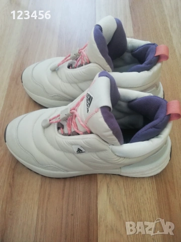 Маратонки на Adidas 37ном., снимка 2 - Маратонки - 53473013
