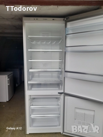 Хладилник с фризер Bosch, KGN49AI32, NoFrost, 70 см ширина , снимка 2 - Хладилници - 52682492