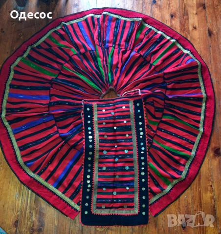 Автентични вълненик и престилка от Северна  България 