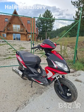 Продавам скутер в перфектно състояние , снимка 5 - Мотоциклети и мототехника - 55747447