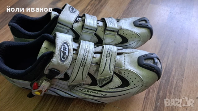 Обувки за велосипедисти заключващи се към педалите