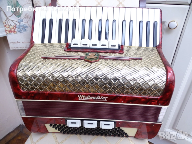 Акордеон Велтмайстер 96 баса