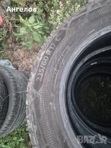 235 60 17C гуми, снимка 3 - Гуми и джанти - 55936155