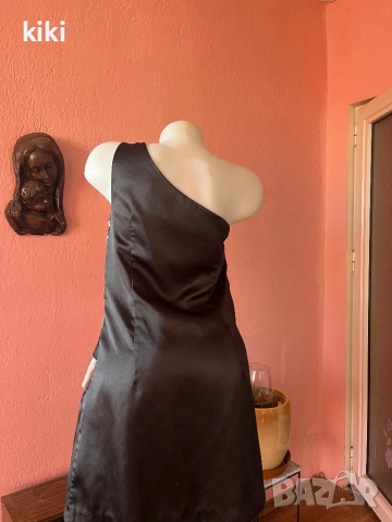 Look L Черна сатенена рокля , снимка 4 - Рокли - 53814169