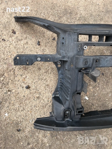 Преден панел-(маска) Фолксваген Голф 5 1.6 102 коня Оригинална Перфектна , снимка 3 - Части - 53044822