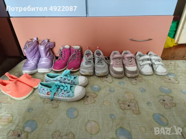 Обувки и ботушки за момиче различни размери