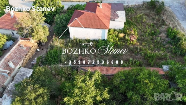 Продава се масивна двуетажна къща , снимка 3 - Къщи - 52161857