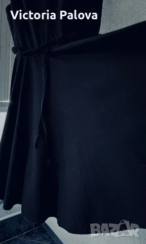 Скъпа маркова оригинал рокля лукс  RED VALENTINO Италия, снимка 4 - Рокли - 50327601