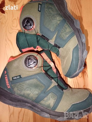 Детски обувки terrex, снимка 2 - Детски боти и ботуши - 52858324