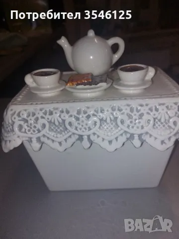 Порцеланов съд за съхранение (бисквитиера), снимка 2 - Колекции - 50173186