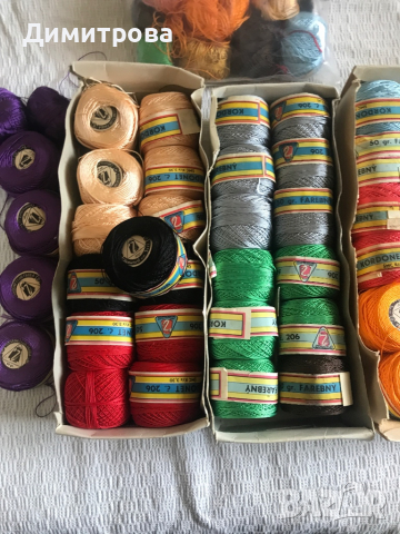 Копринени конци за бродиране - кълбета и чилета, снимка 4 - Гоблени - 36393022