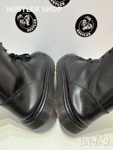 Кубинки DR.MARTENS.Номер 42, снимка 4 - Мъжки боти - 51857592